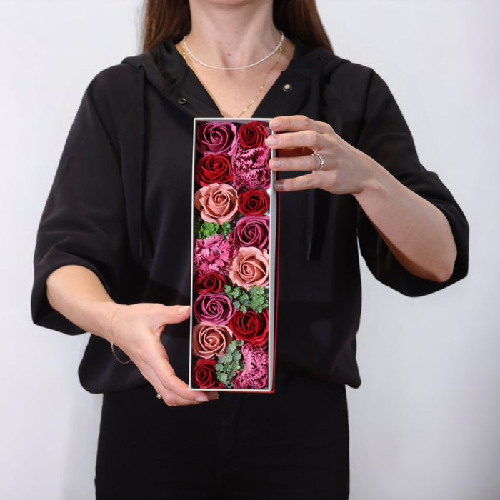 Caixa Longa de Rosas Vintage – Presente Sofisticado e Exclusivo Charmy Gift Store®