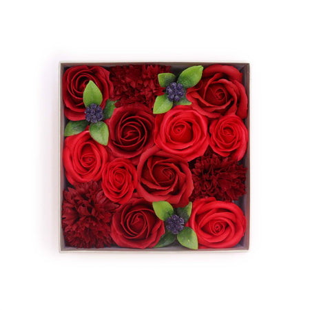 Caixa Quadrada com Rosas Vermelhas Clássicas – Presente Elegante e Inesquecível
