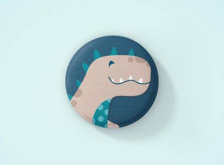 Crachás Personalizados Dino Boy 011 para Crianças – Presente Divertido e Único, Feito em Portugal pela Charmy Gift Store ®