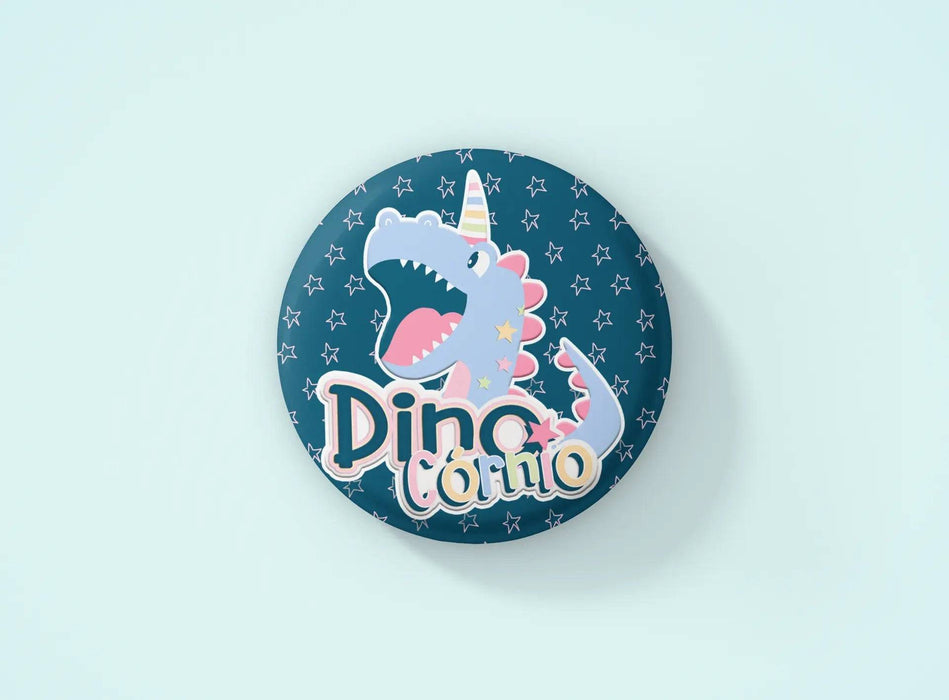 Crachás Dino Girl 016 Exclusivos para Crianças - Presente Personalizado Feito em Portugal
